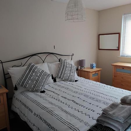 Garden Flat At The Infamous Piltdown Man Pub Apartment Fletching Luaran gambar