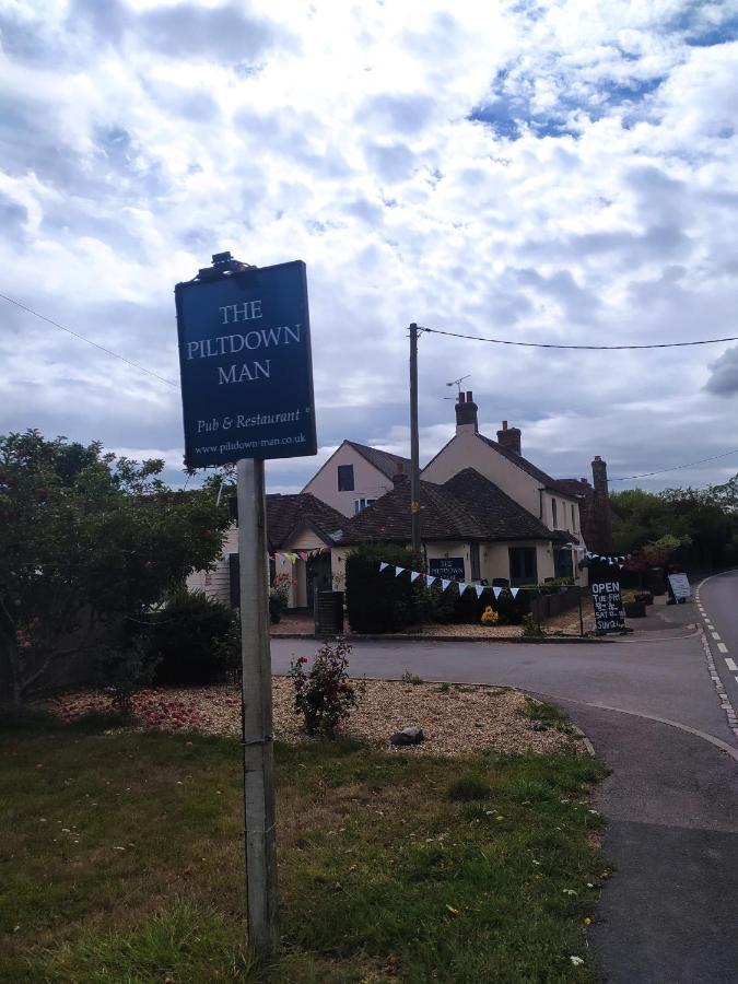 Garden Flat At The Infamous Piltdown Man Pub Apartment Fletching Luaran gambar